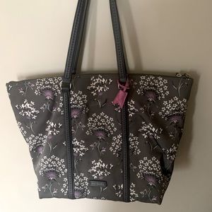 NEw without tags Vera Bradley Bag Floral pattern